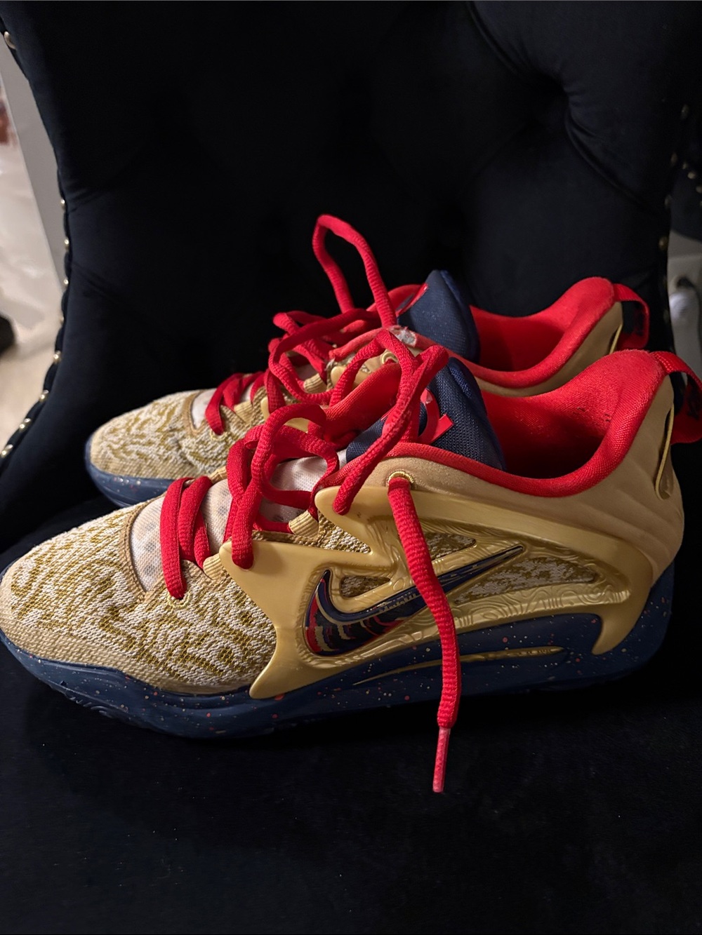 KD15 Basketball Shoes - Gold - Picture 2 of 16